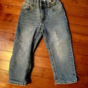 Oshkosh B’Gosh Size 2T Classic Adj Jeans
